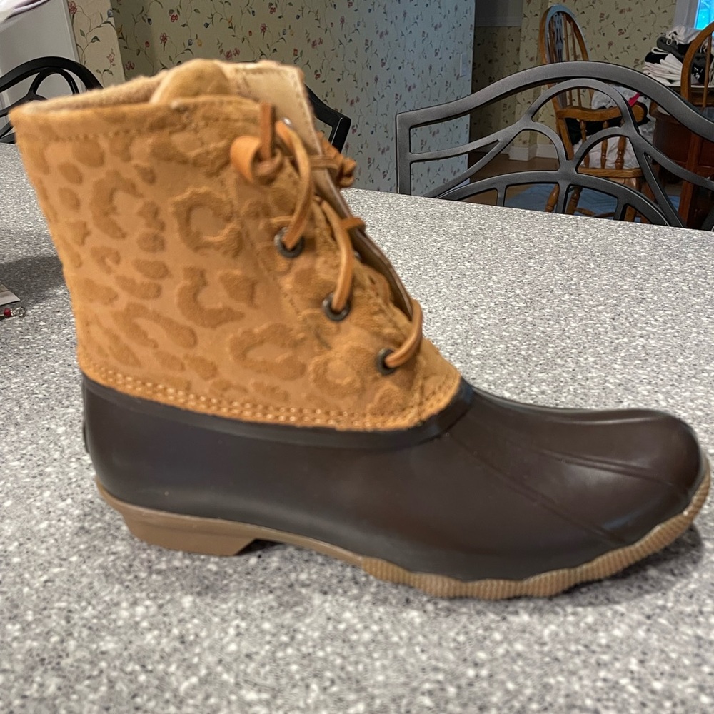 Sperry saltwater cheetah tan brand new boots - Picture 1 of 8